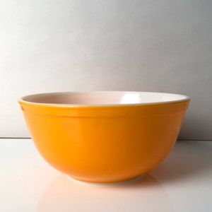 Pyrex Orange 403 Mixing Bowl 2.5 qt